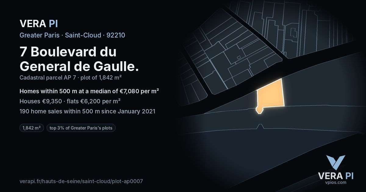 7 Boulevard du General de Gaulle, Saint-Cloud at night – the plot lit, the parcels around coloured by the prices near them