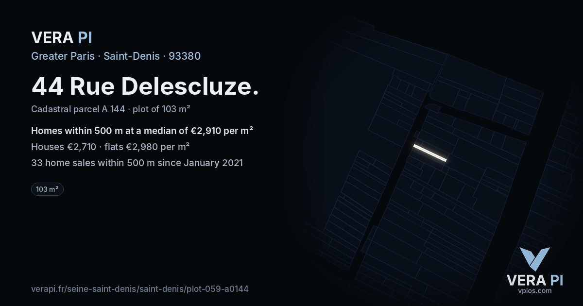 44 Rue Delescluze, Saint-Denis at night – the plot lit, the parcels around coloured by the prices near them