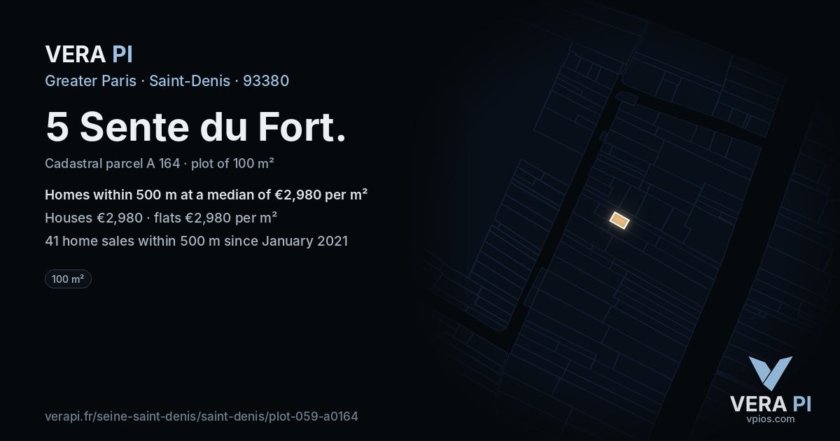 5 Sente du Fort, Saint-Denis at night – the plot lit, the parcels around coloured by the prices near them