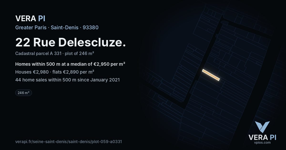 22 Rue Delescluze, Saint-Denis at night – the plot lit, the parcels around coloured by the prices near them