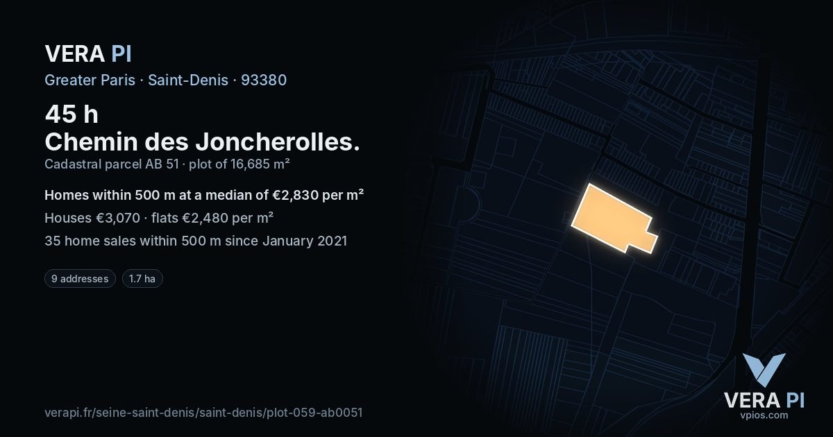 45 h Chemin des Joncherolles, Saint-Denis at night – the plot lit, the parcels around coloured by the prices near them