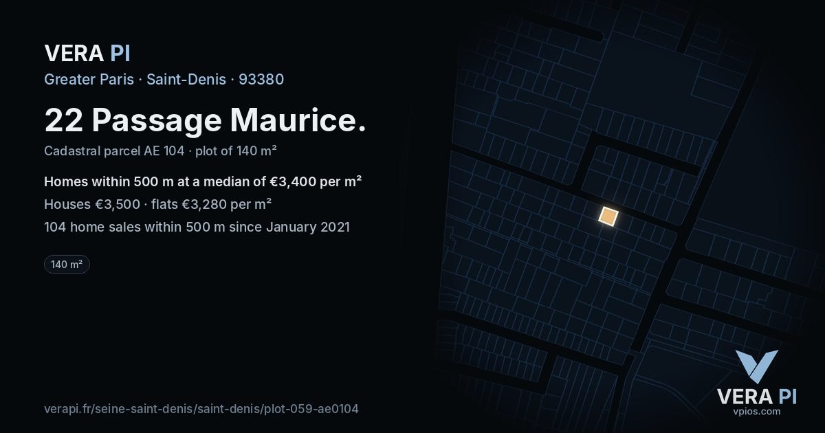 22 Passage Maurice, Saint-Denis at night – the plot lit, the parcels around coloured by the prices near them