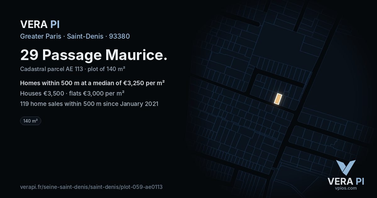 29 Passage Maurice, Saint-Denis at night – the plot lit, the parcels around coloured by the prices near them