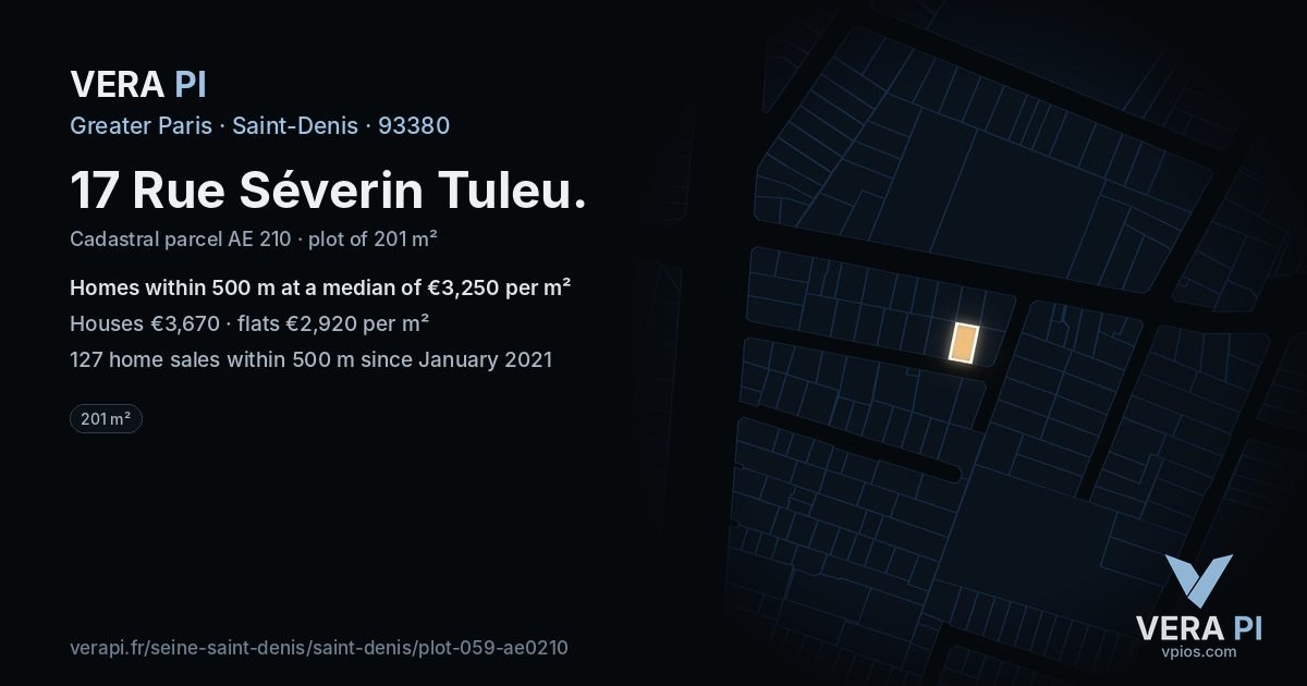 17 Rue Séverin Tuleu, Saint-Denis at night – the plot lit, the parcels around coloured by the prices near them