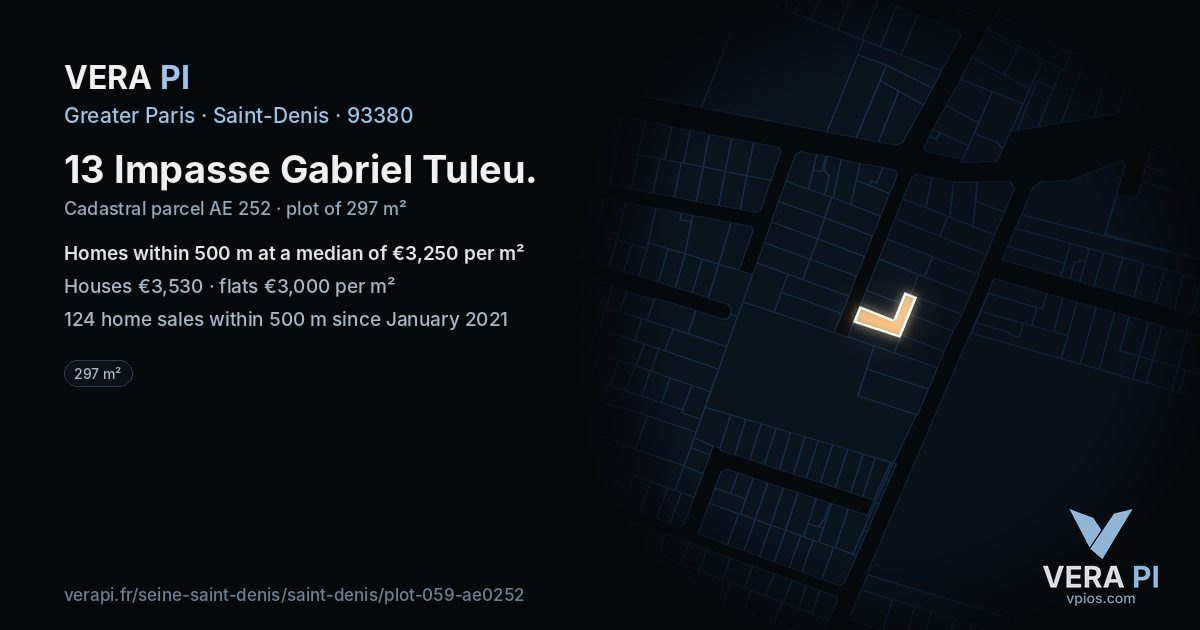 13 Impasse Gabriel Tuleu, Saint-Denis at night – the plot lit, the parcels around coloured by the prices near them