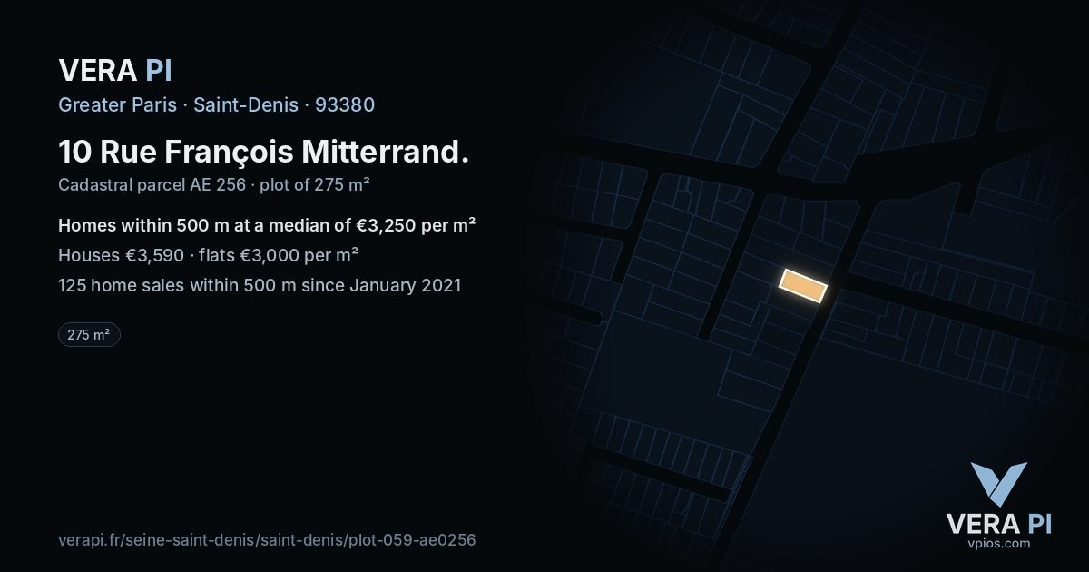 10 Rue François Mitterrand, Saint-Denis at night – the plot lit, the parcels around coloured by the prices near them