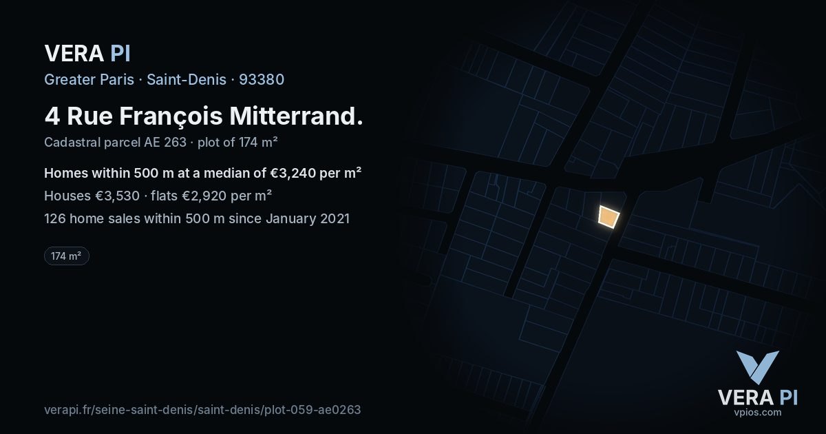 4 Rue François Mitterrand, Saint-Denis at night – the plot lit, the parcels around coloured by the prices near them