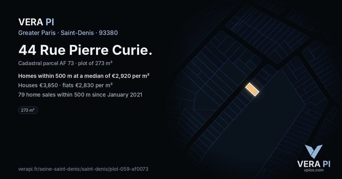 44 Rue Pierre Curie, Saint-Denis at night – the plot lit, the parcels around coloured by the prices near them