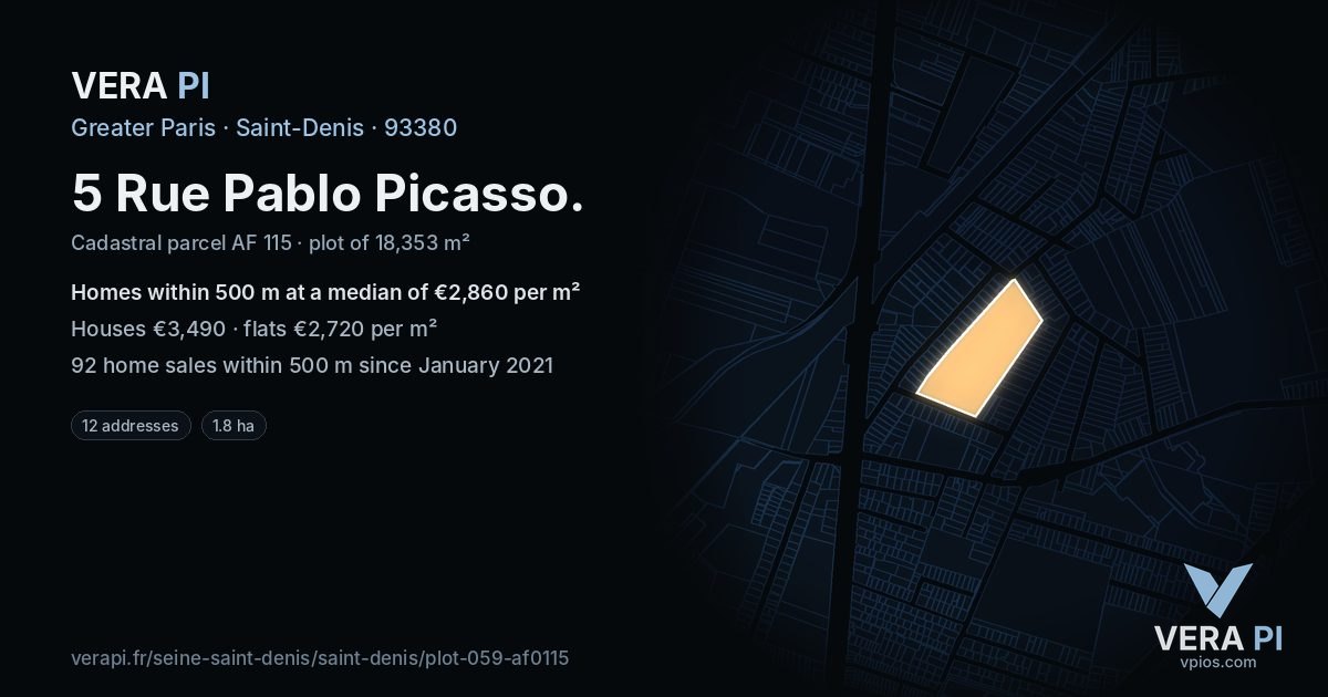 5 Rue Pablo Picasso, Saint-Denis at night – the plot lit, the parcels around coloured by the prices near them