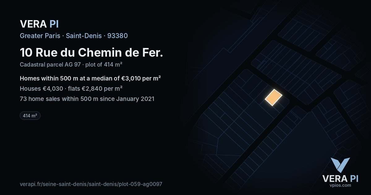 10 Rue du Chemin de Fer, Saint-Denis at night – the plot lit, the parcels around coloured by the prices near them