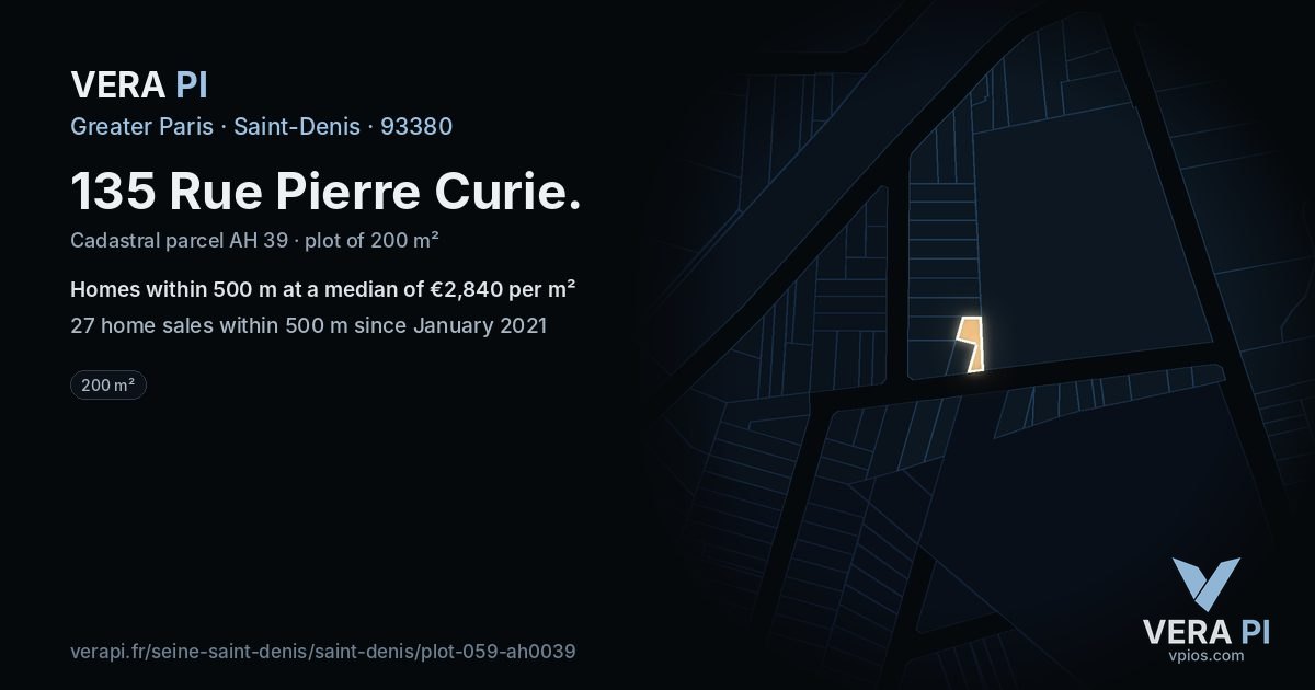 135 Rue Pierre Curie, Saint-Denis at night – the plot lit, the parcels around coloured by the prices near them