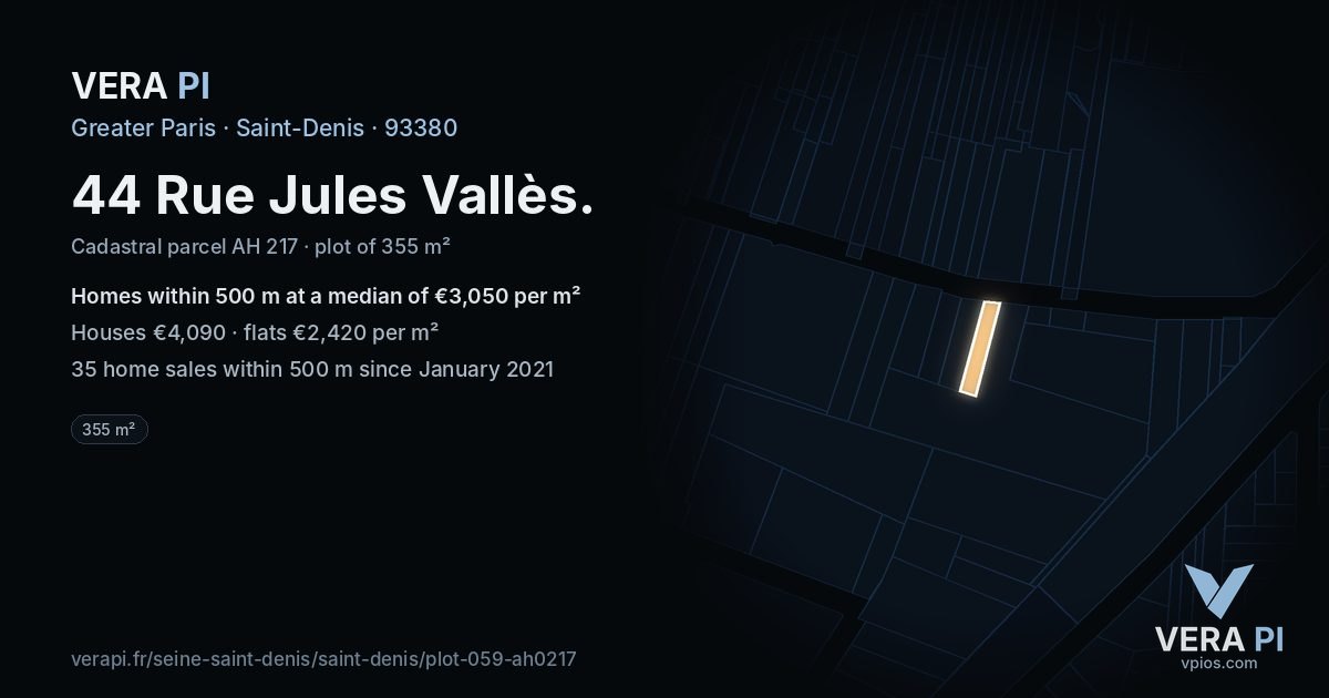 44 Rue Jules Vallès, Saint-Denis at night – the plot lit, the parcels around coloured by the prices near them