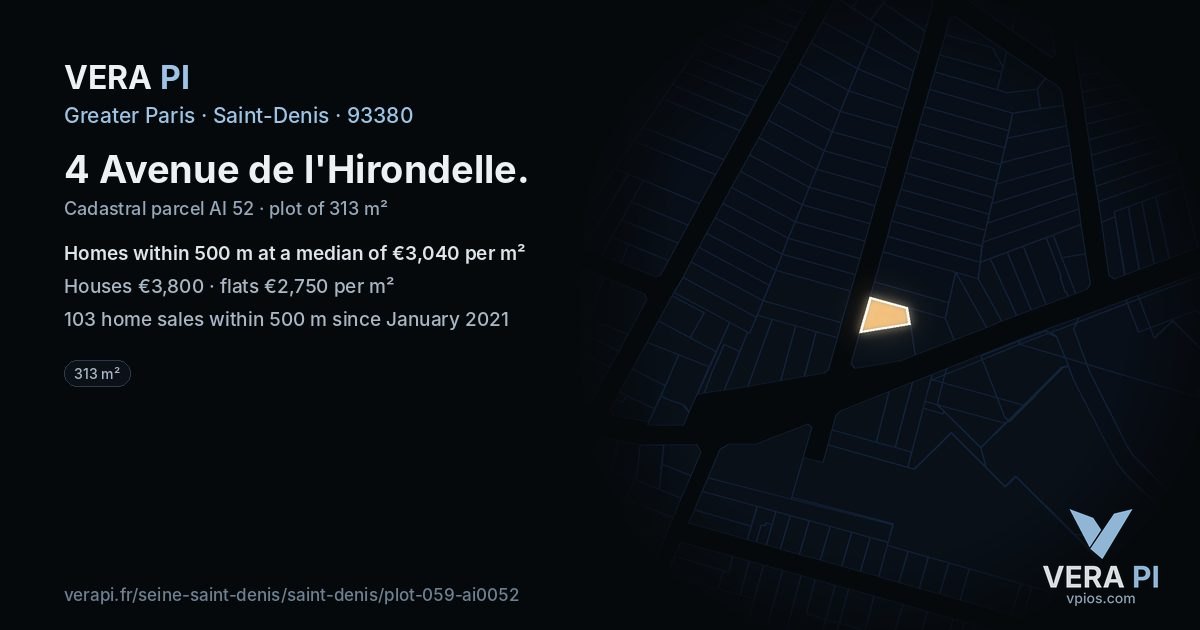 4 Avenue de l'Hirondelle, Saint-Denis at night – the plot lit, the parcels around coloured by the prices near them