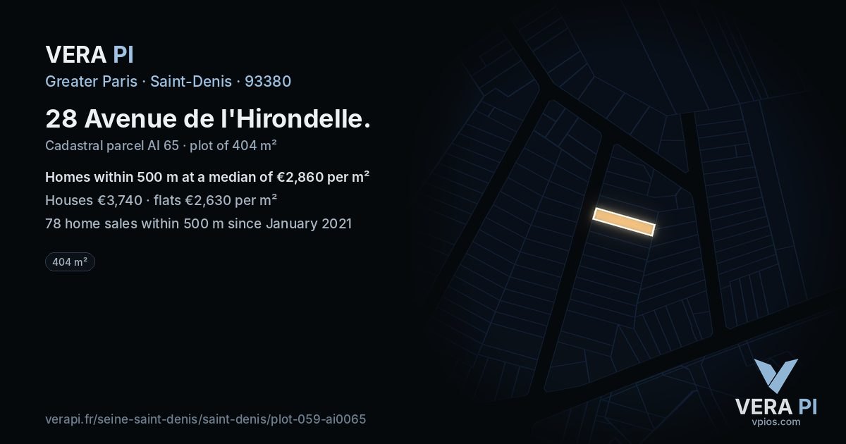 28 Avenue de l'Hirondelle, Saint-Denis at night – the plot lit, the parcels around coloured by the prices near them