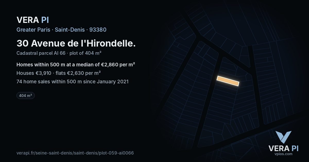30 Avenue de l'Hirondelle, Saint-Denis at night – the plot lit, the parcels around coloured by the prices near them