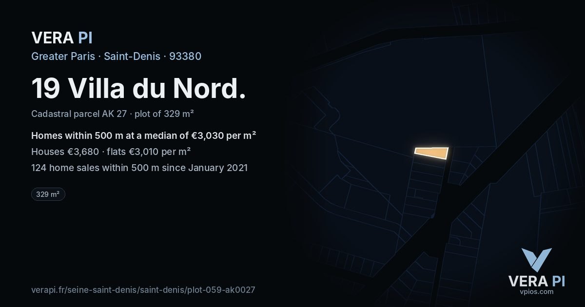 19 Villa du Nord, Saint-Denis at night – the plot lit, the parcels around coloured by the prices near them