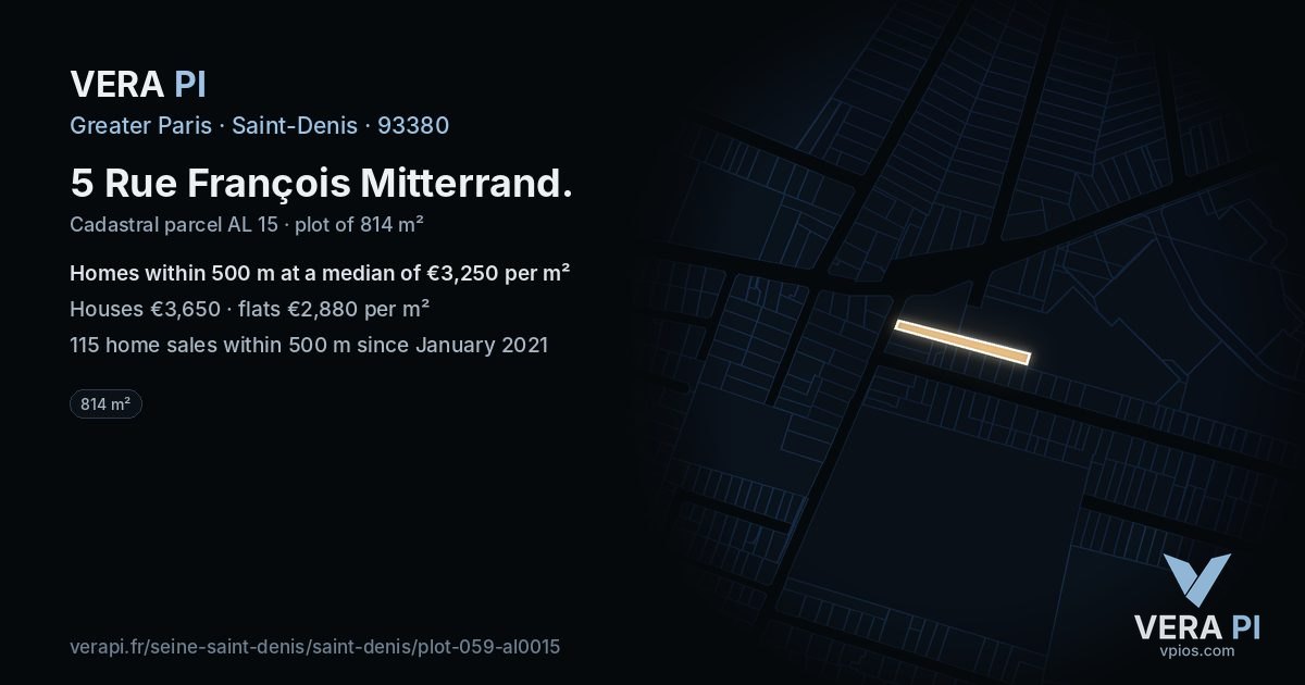5 Rue François Mitterrand, Saint-Denis at night – the plot lit, the parcels around coloured by the prices near them