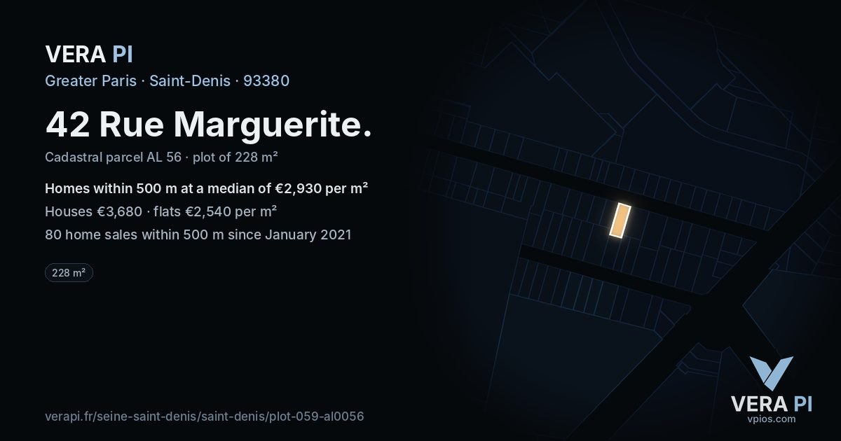 42 Rue Marguerite, Saint-Denis at night – the plot lit, the parcels around coloured by the prices near them