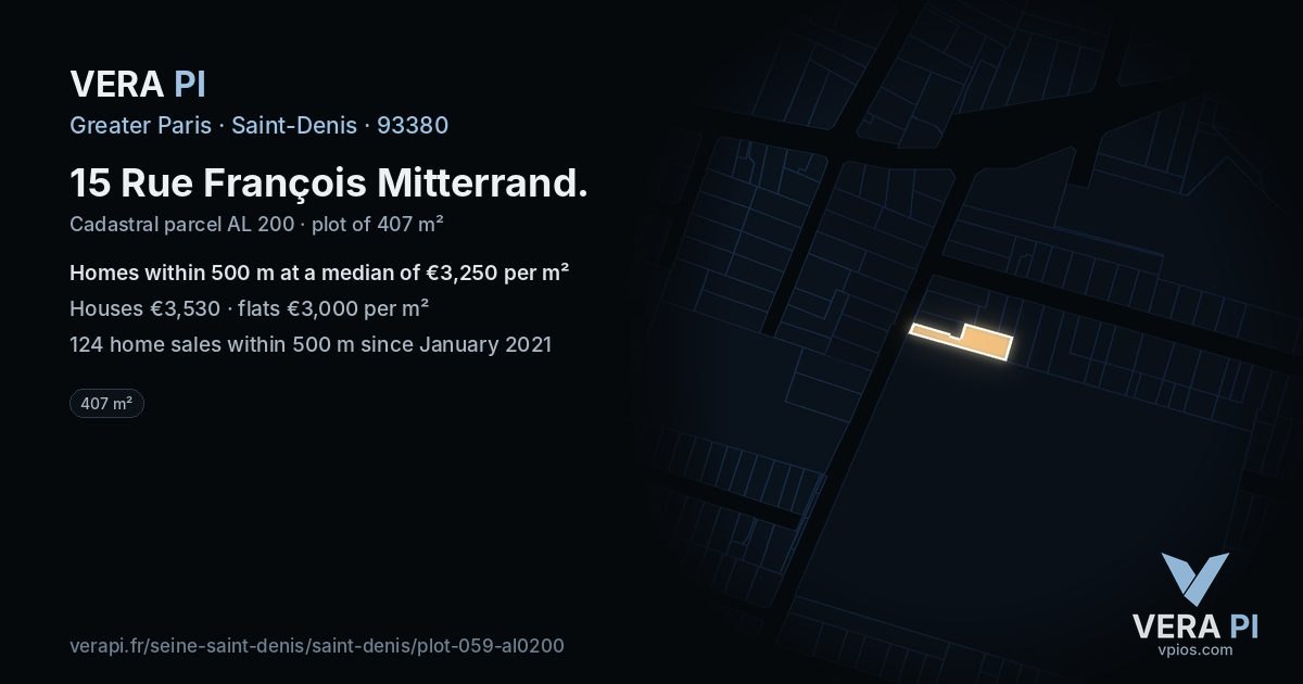 15 Rue François Mitterrand, Saint-Denis at night – the plot lit, the parcels around coloured by the prices near them
