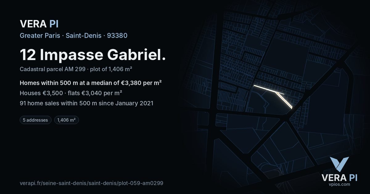 12 Impasse Gabriel, Saint-Denis at night – the plot lit, the parcels around coloured by the prices near them