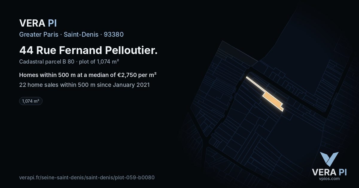 44 Rue Fernand Pelloutier, Saint-Denis at night – the plot lit, the parcels around coloured by the prices near them