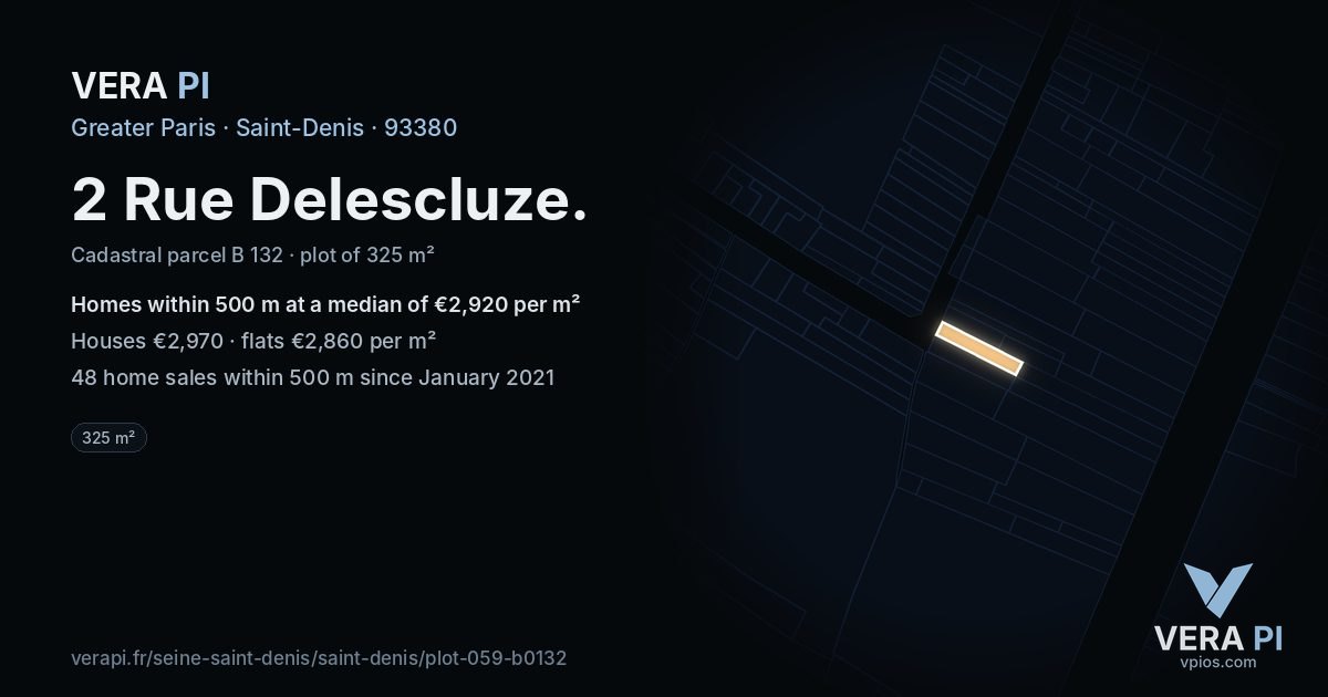 2 Rue Delescluze, Saint-Denis at night – the plot lit, the parcels around coloured by the prices near them