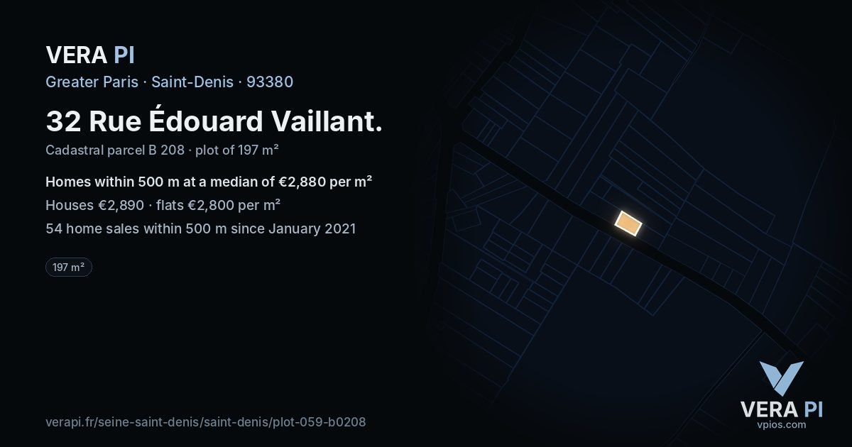 32 Rue Édouard Vaillant, Saint-Denis at night – the plot lit, the parcels around coloured by the prices near them