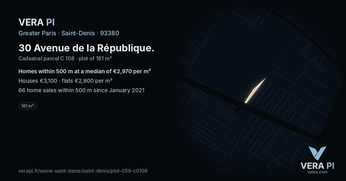 30 Avenue de la République, Saint-Denis at night – the plot lit, the parcels around coloured by the prices near them