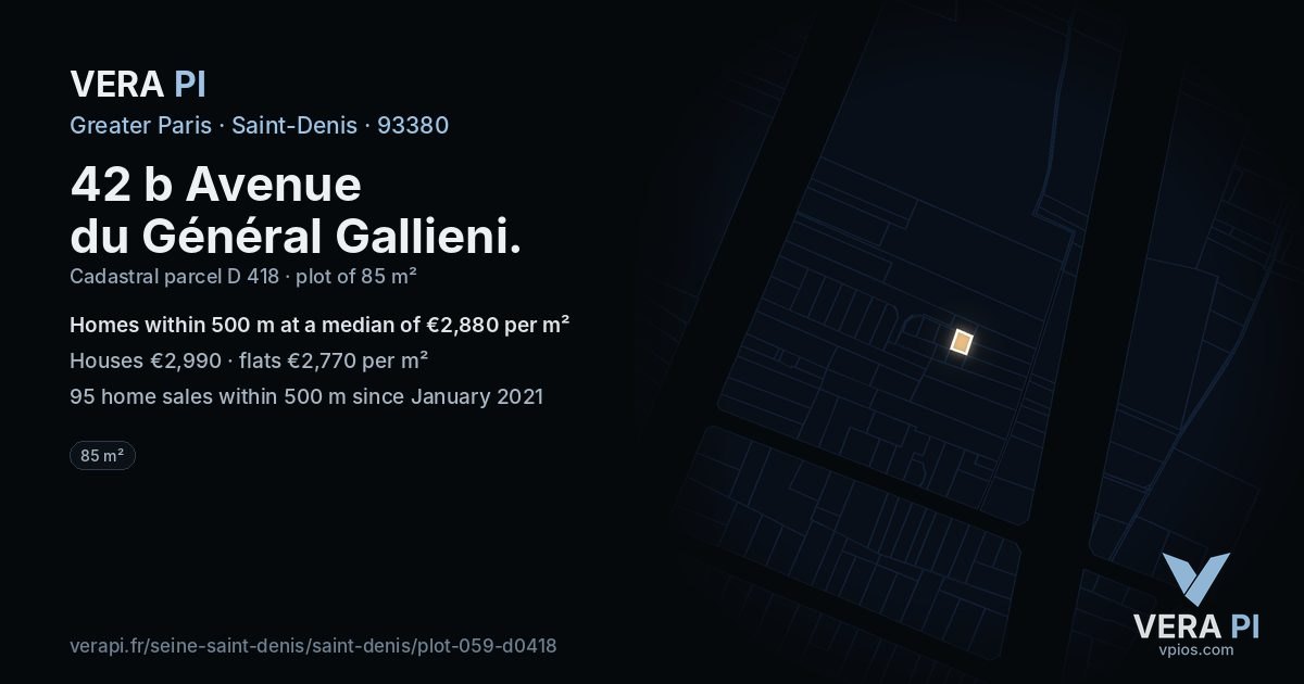 42 b Avenue du Général Gallieni, Saint-Denis at night – the plot lit, the parcels around coloured by the prices near them