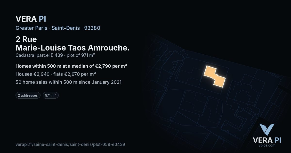 2 Rue Marie-Louise Taos Amrouche, Saint-Denis at night – the plot lit, the parcels around coloured by the prices near them