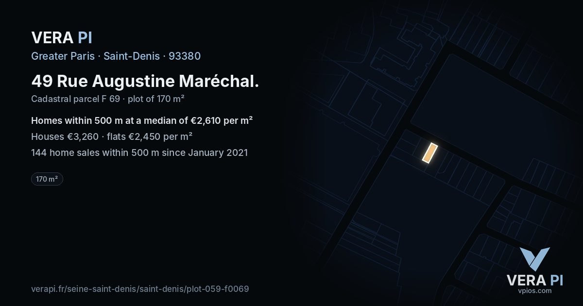 49 Rue Augustine Maréchal, Saint-Denis at night – the plot lit, the parcels around coloured by the prices near them