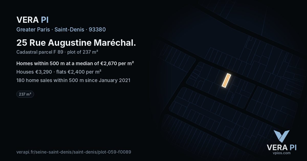 25 Rue Augustine Maréchal, Saint-Denis at night – the plot lit, the parcels around coloured by the prices near them