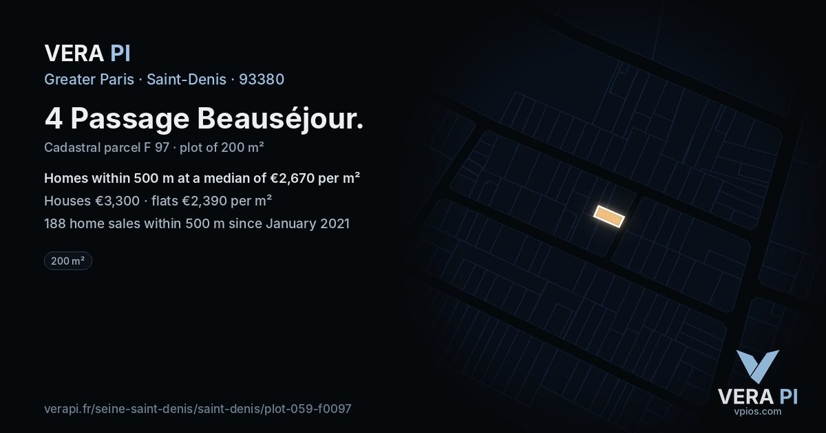 4 Passage Beauséjour, Saint-Denis at night – the plot lit, the parcels around coloured by the prices near them