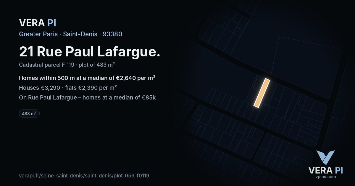 21 Rue Paul Lafargue, Saint-Denis at night – the plot lit, the parcels around coloured by the prices near them