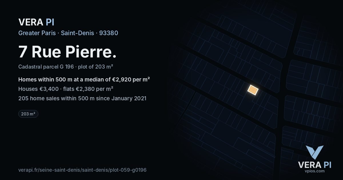 7 Rue Pierre, Saint-Denis at night – the plot lit, the parcels around coloured by the prices near them