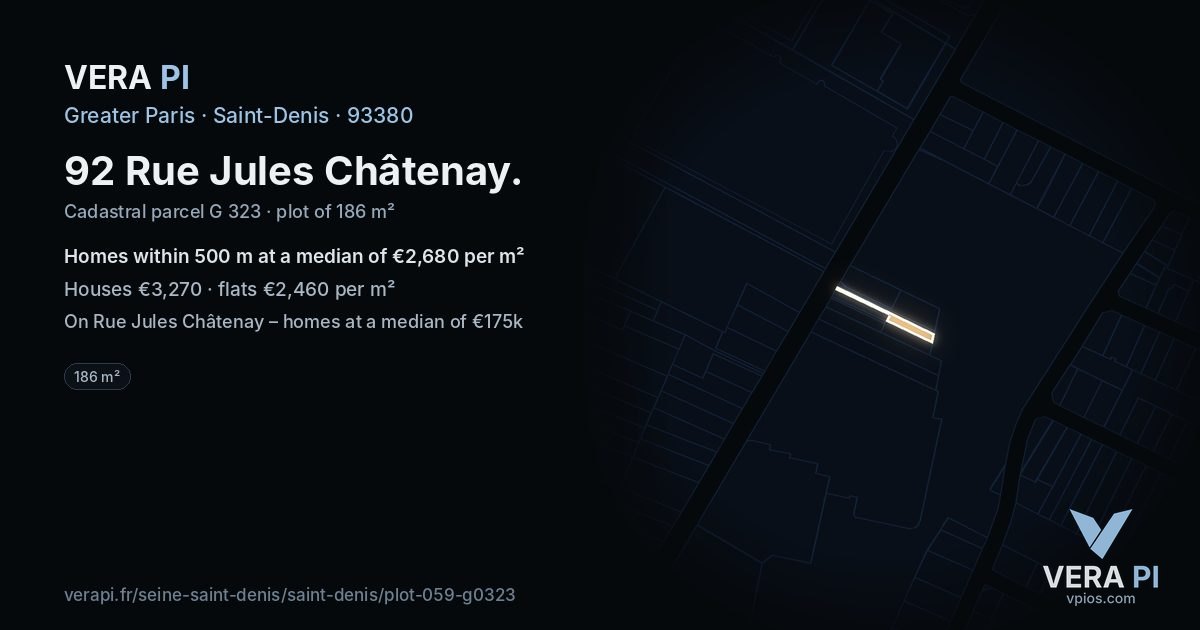 92 Rue Jules Châtenay, Saint-Denis at night – the plot lit, the parcels around coloured by the prices near them