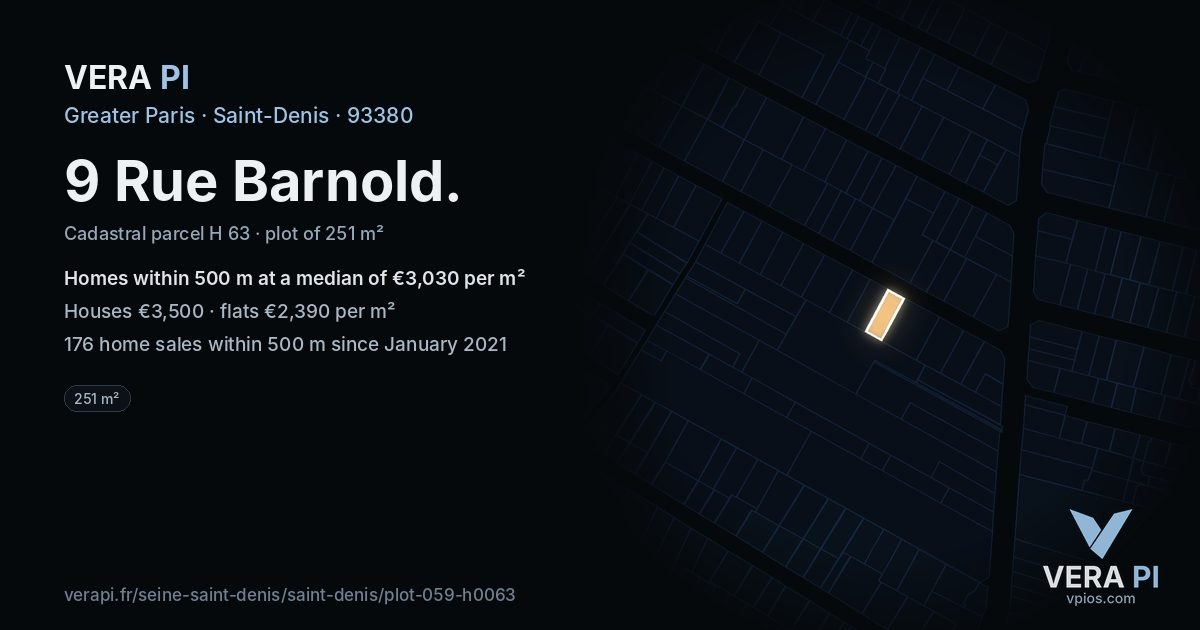 9 Rue Barnold, Saint-Denis at night – the plot lit, the parcels around coloured by the prices near them