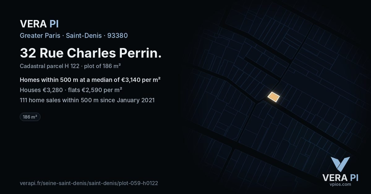 32 Rue Charles Perrin, Saint-Denis at night – the plot lit, the parcels around coloured by the prices near them