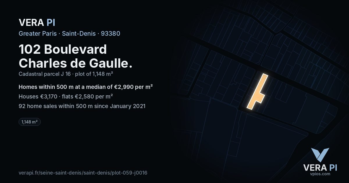 102 Boulevard Charles de Gaulle, Saint-Denis at night – the plot lit, the parcels around coloured by the prices near them