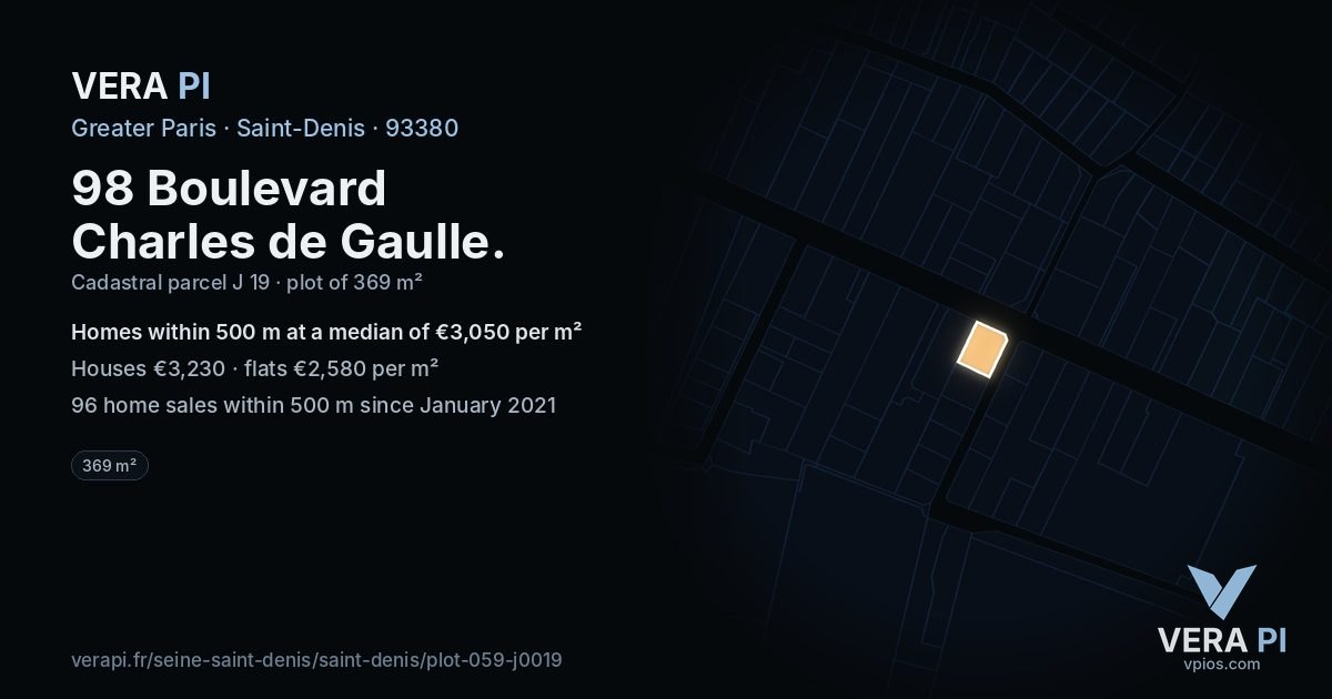 98 Boulevard Charles de Gaulle, Saint-Denis at night – the plot lit, the parcels around coloured by the prices near them