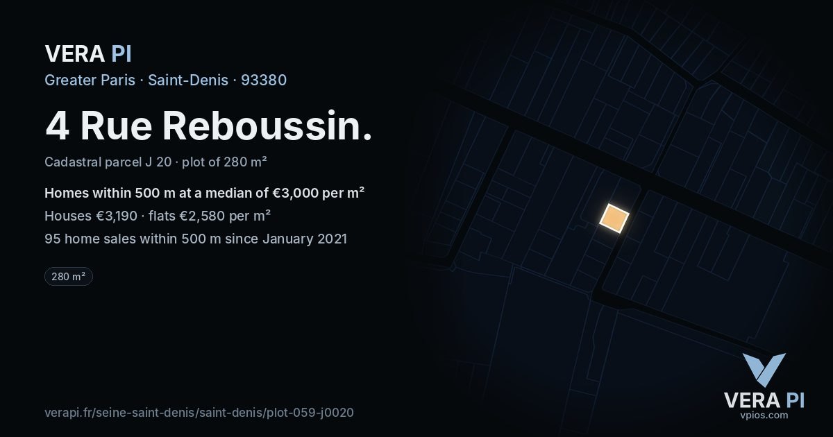 4 Rue Reboussin, Saint-Denis at night – the plot lit, the parcels around coloured by the prices near them