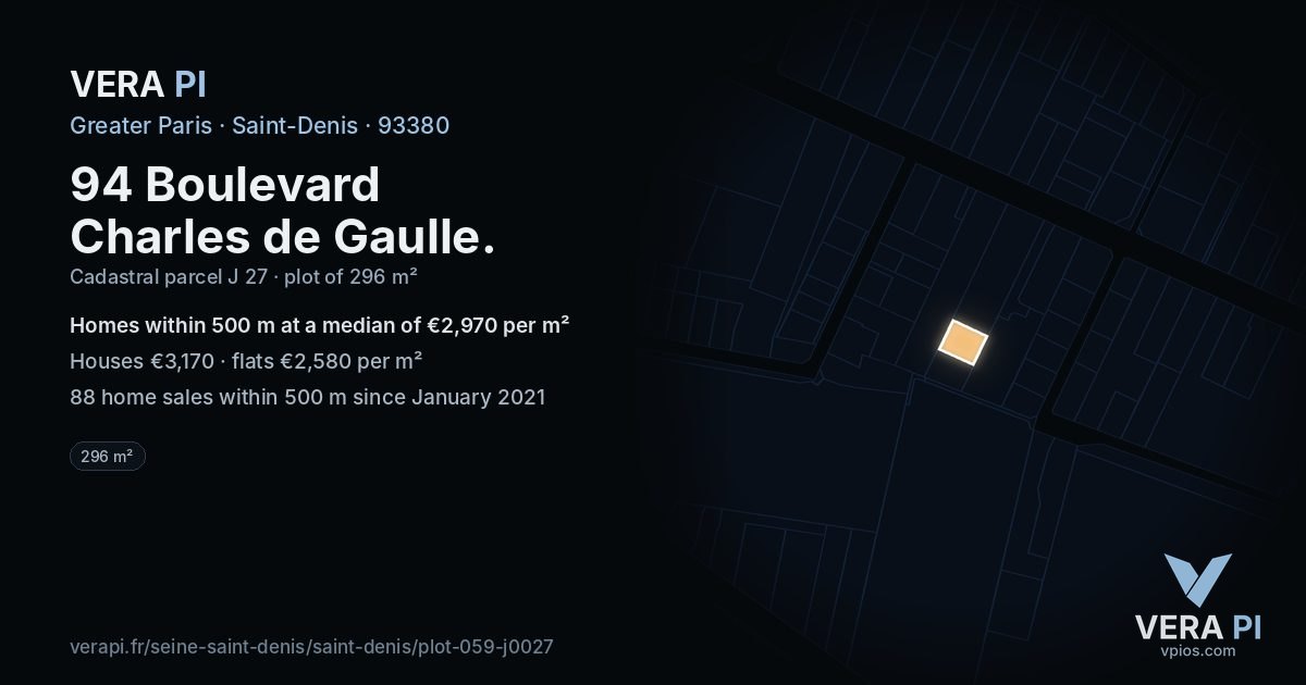 94 Boulevard Charles de Gaulle, Saint-Denis at night – the plot lit, the parcels around coloured by the prices near them