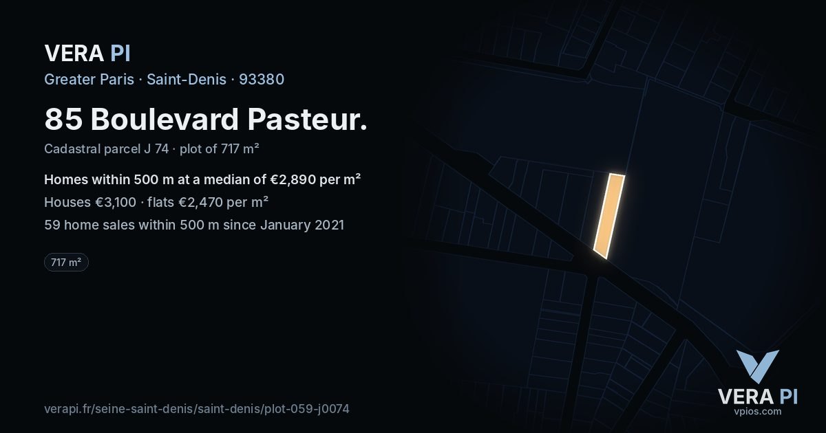 85 Boulevard Pasteur, Saint-Denis at night – the plot lit, the parcels around coloured by the prices near them
