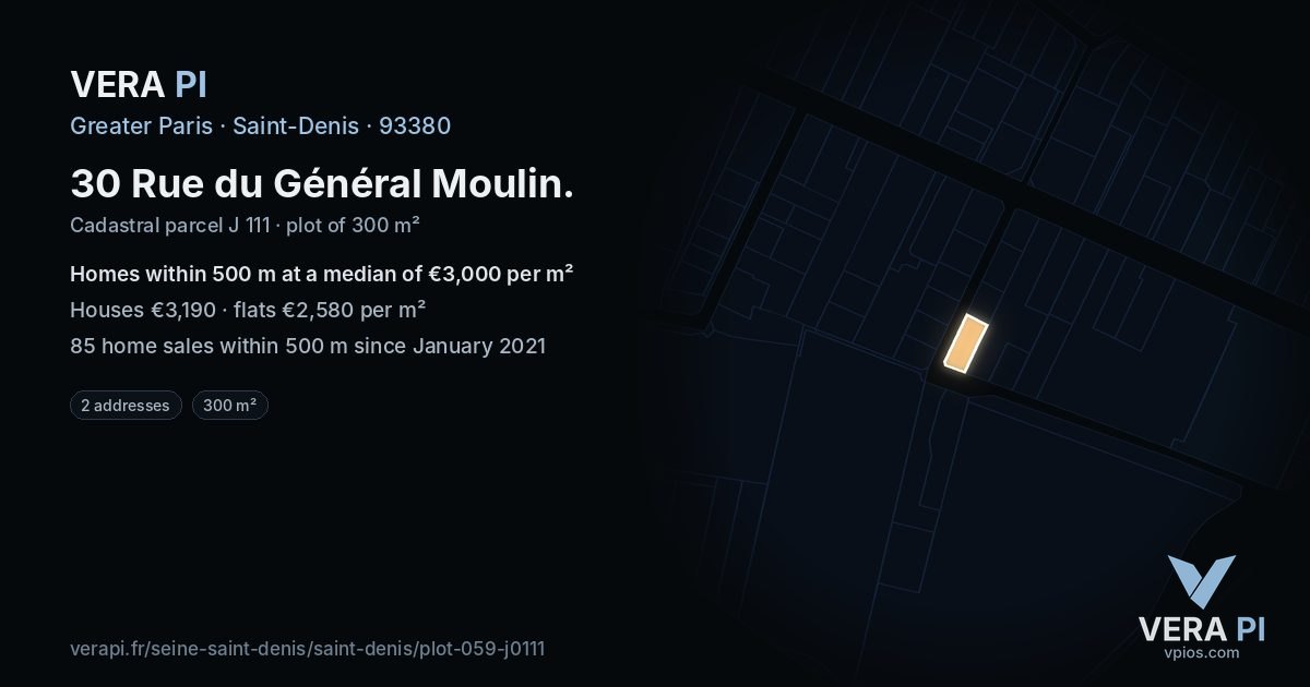 30 Rue du Général Moulin, Saint-Denis at night – the plot lit, the parcels around coloured by the prices near them