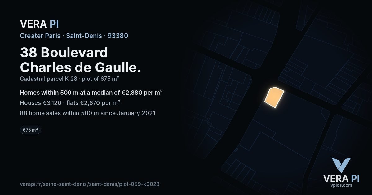 38 Boulevard Charles de Gaulle, Saint-Denis at night – the plot lit, the parcels around coloured by the prices near them