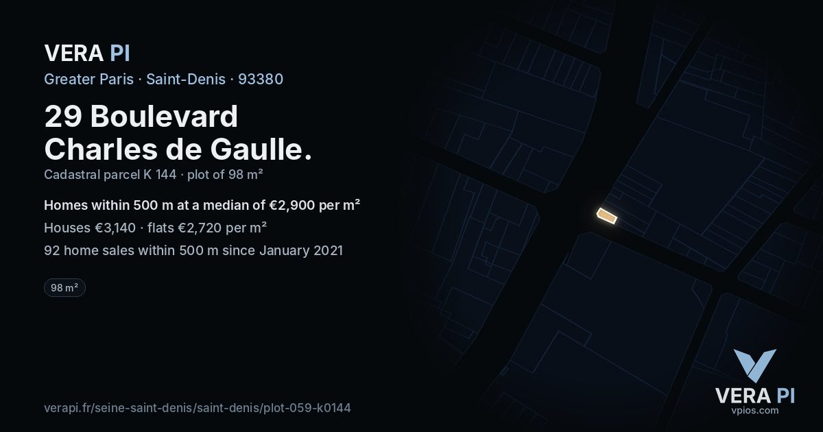 29 Boulevard Charles de Gaulle, Saint-Denis at night – the plot lit, the parcels around coloured by the prices near them
