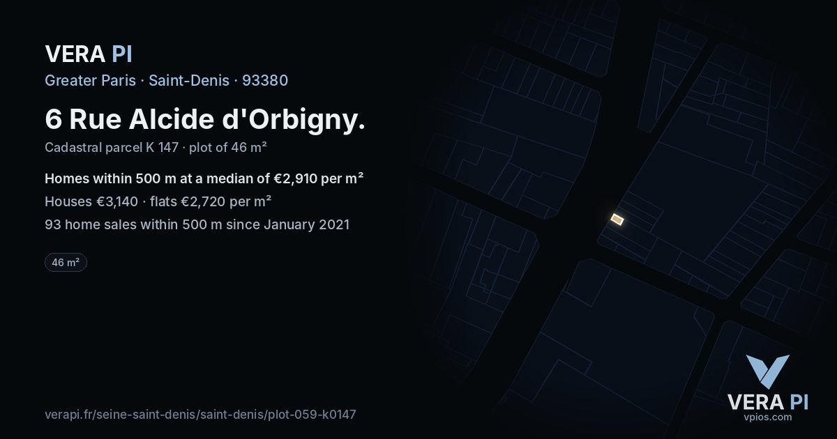 6 Rue Alcide d'Orbigny, Saint-Denis at night – the plot lit, the parcels around coloured by the prices near them