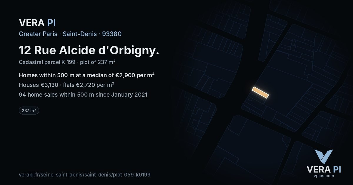 12 Rue Alcide d'Orbigny, Saint-Denis at night – the plot lit, the parcels around coloured by the prices near them