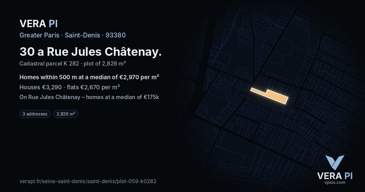 30 a Rue Jules Châtenay, Saint-Denis at night – the plot lit, the parcels around coloured by the prices near them