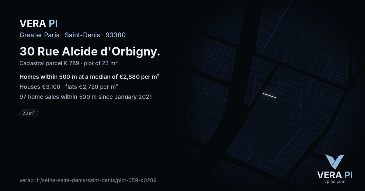 30 Rue Alcide d'Orbigny, Saint-Denis at night – the plot lit, the parcels around coloured by the prices near them